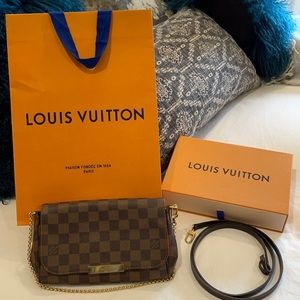 Louis Vuitton Ebene Favorite Crossbody/Clutch EUC